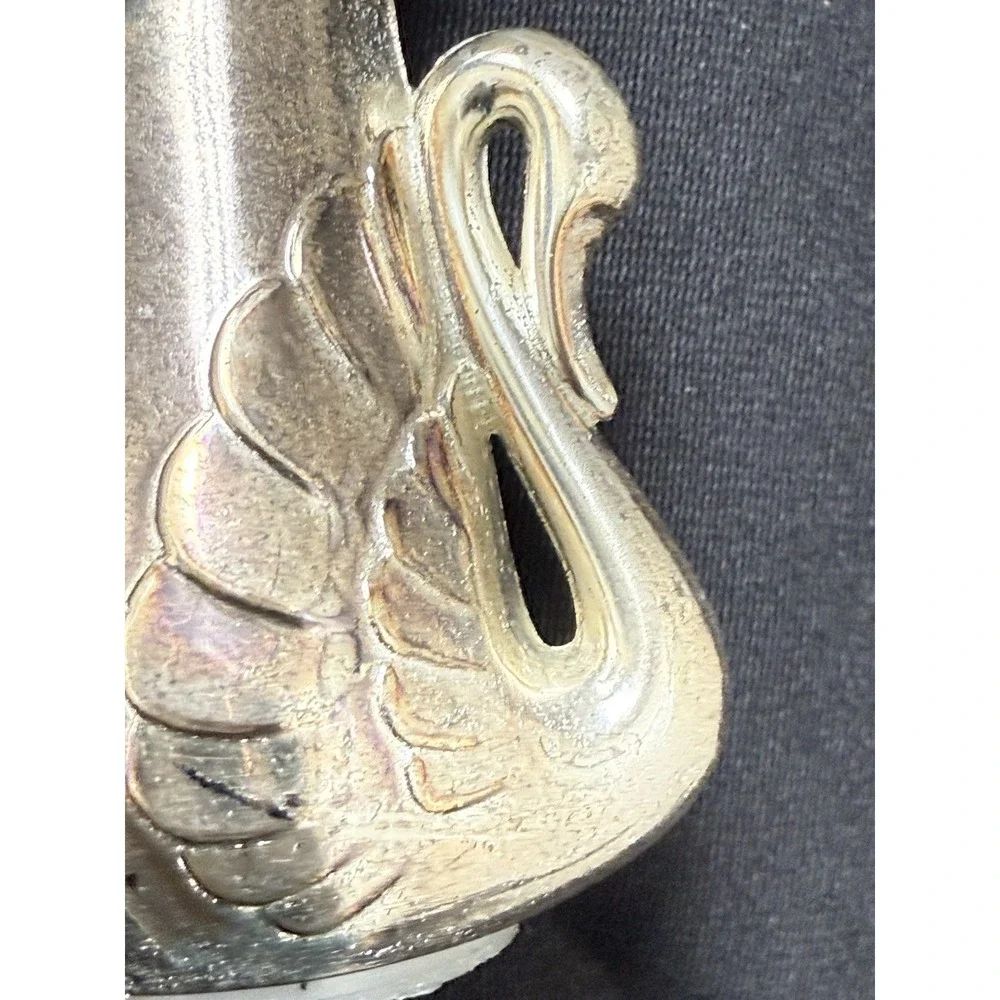 Swan Silver Plated Salt and Pepper Shakers WM Rogers Oneida Silversmiths